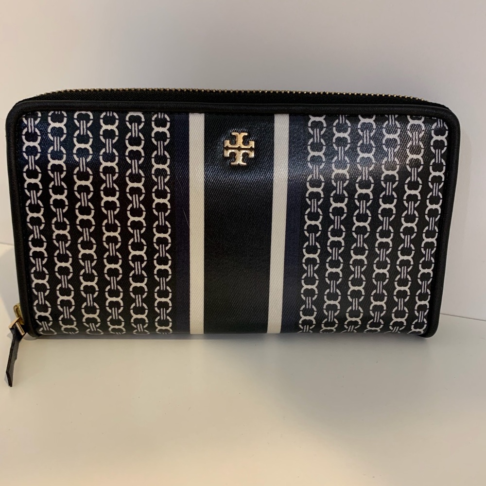 Tory Burch Gemini Link Wallet